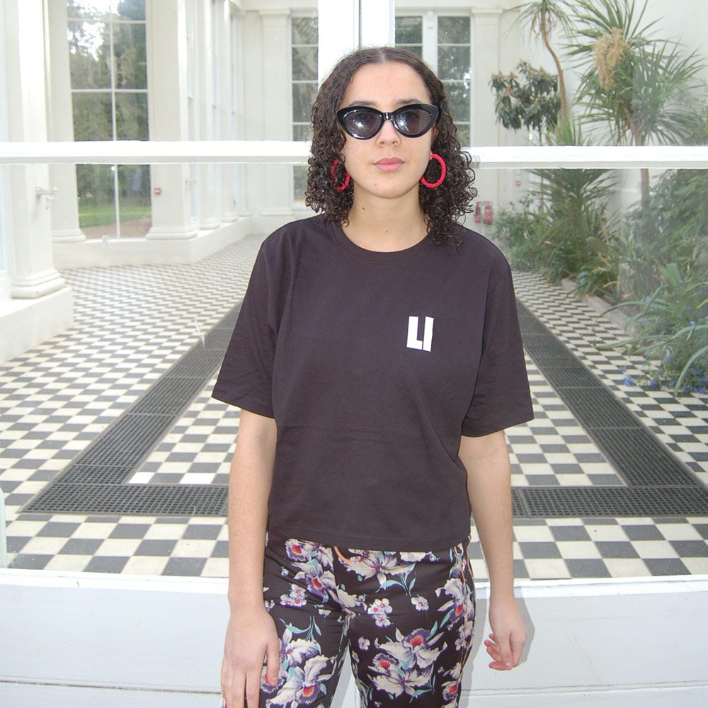 black-t-shirts-with-logo-by-supreme-creations black-t-shirts-with-logo-by-supreme-creations
