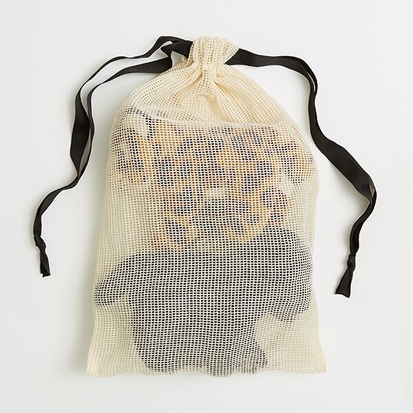 extra-large-mesh-drawstring-bags-whoesale-lifestyle Extra Large Mesh Drawstring Bags in Wholesale Quantiy - Direct from wholesale manufacturer
